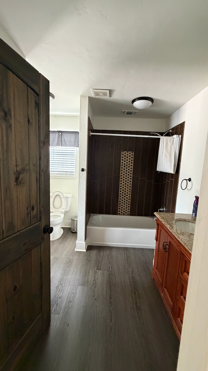 Shared bathroom for bedrooms two and three